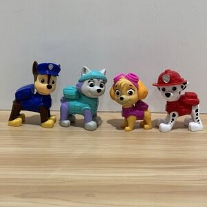 Paw Patrol Figures Lot Winter Rescues Pups Snowboard Everest CHASE Skye MARSHALL